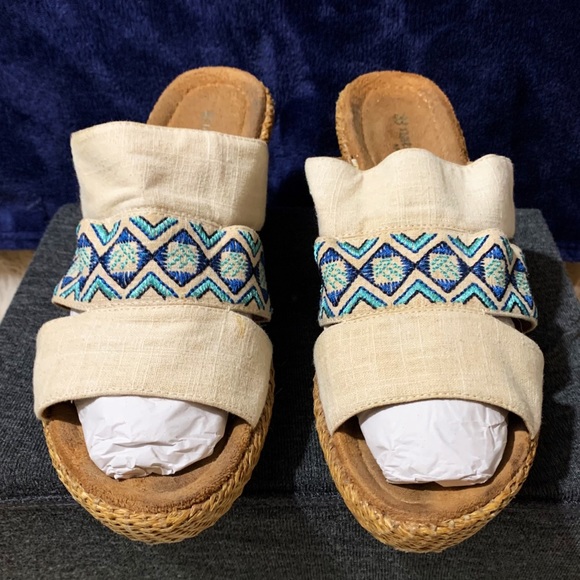 Naturalizer N5 Opal Sandals - Picture 2 of 7